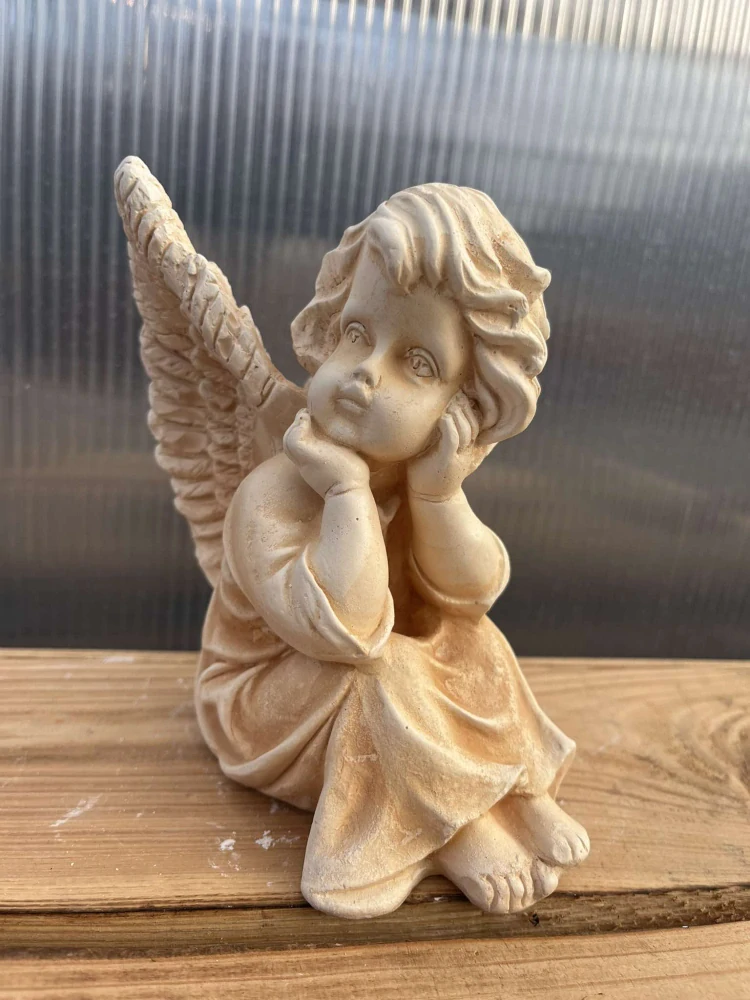 Andělíček - sádrová figurka v.16cm krémová