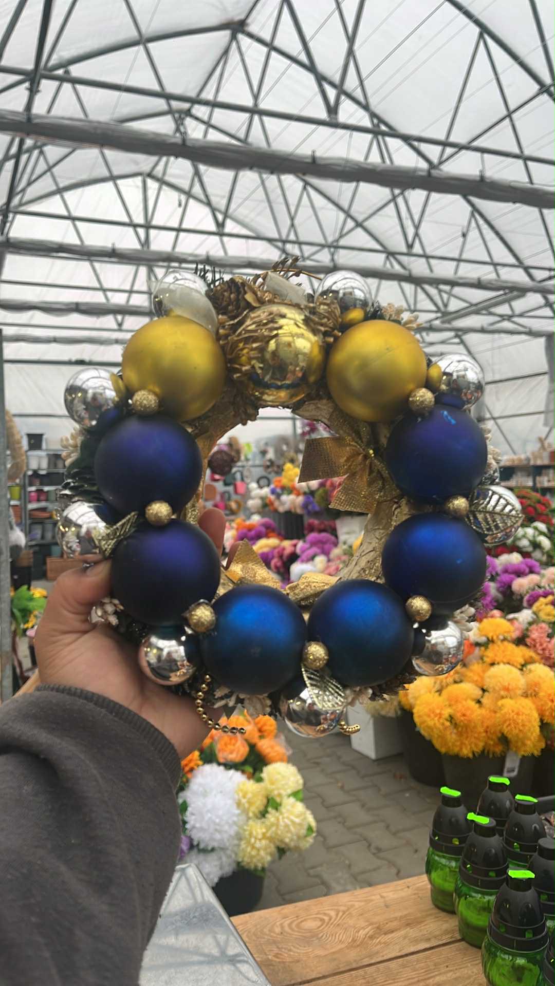 Vánoční věnec - s dekorací mix 