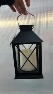 Solární plastová lampa černá s mříží 10,5x20cm