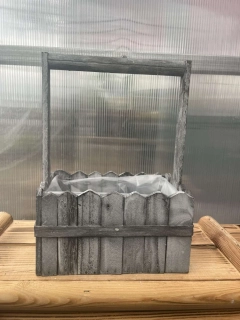 Dřevěný dekorační truhlík 22x13x30cm