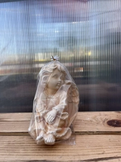 Andělíček - sádrová figurka v.13cm krémová