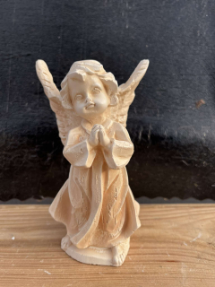 Andělíček - sádrová figurka v.14cm krémová