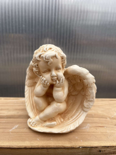 Andělíček - sádrová figurka v.9.5cm krémová