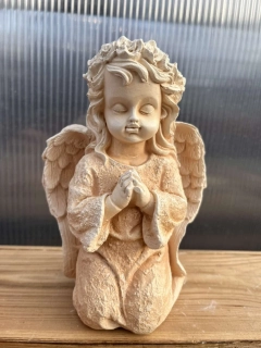 Andělíček - sádrová figurka v.16cm krémová