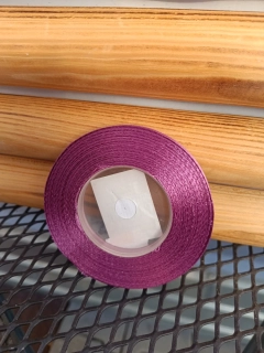 Dekorační stuha saténová  -fialová  0.65cm x 35m