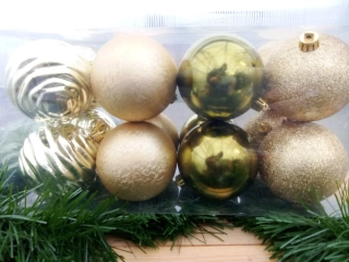 Vánoční dekorace- Koule mix zlaté-7cm-16ks/bal