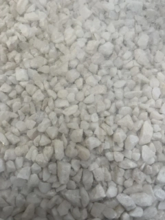 Okrasné kamínky bíle 2kg