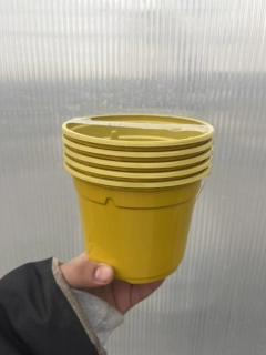 Plastový květináč ⌀12cm žlutý 5ks