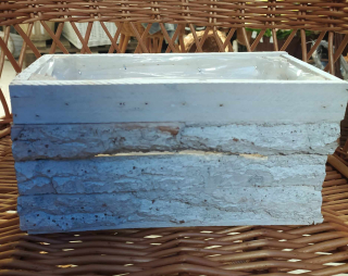 Dřevěný truhlík 13x30cm